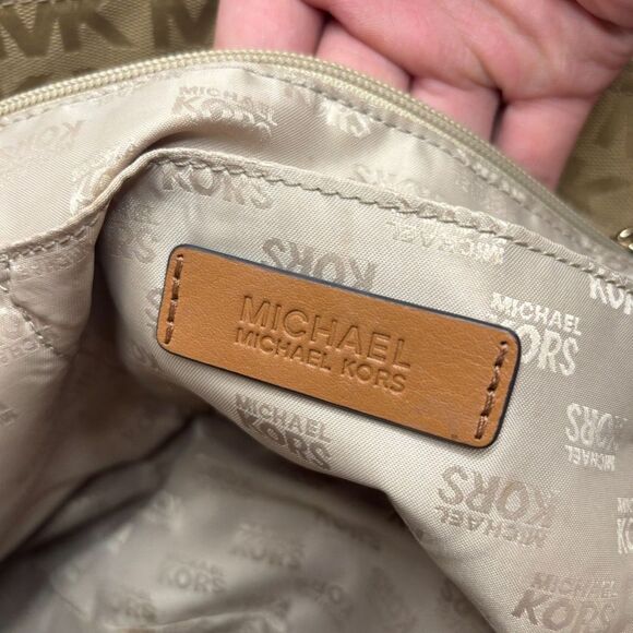 Michael Kors EW Gold Signature Canvas Leather Chain Shoulder Bag Purse Designer - Picture 12 of 12